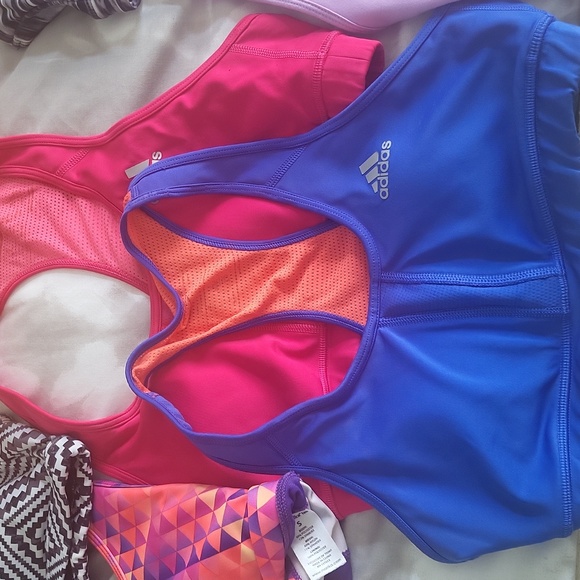 Colorful Sports Bras Collection - Picture 3 of 6
